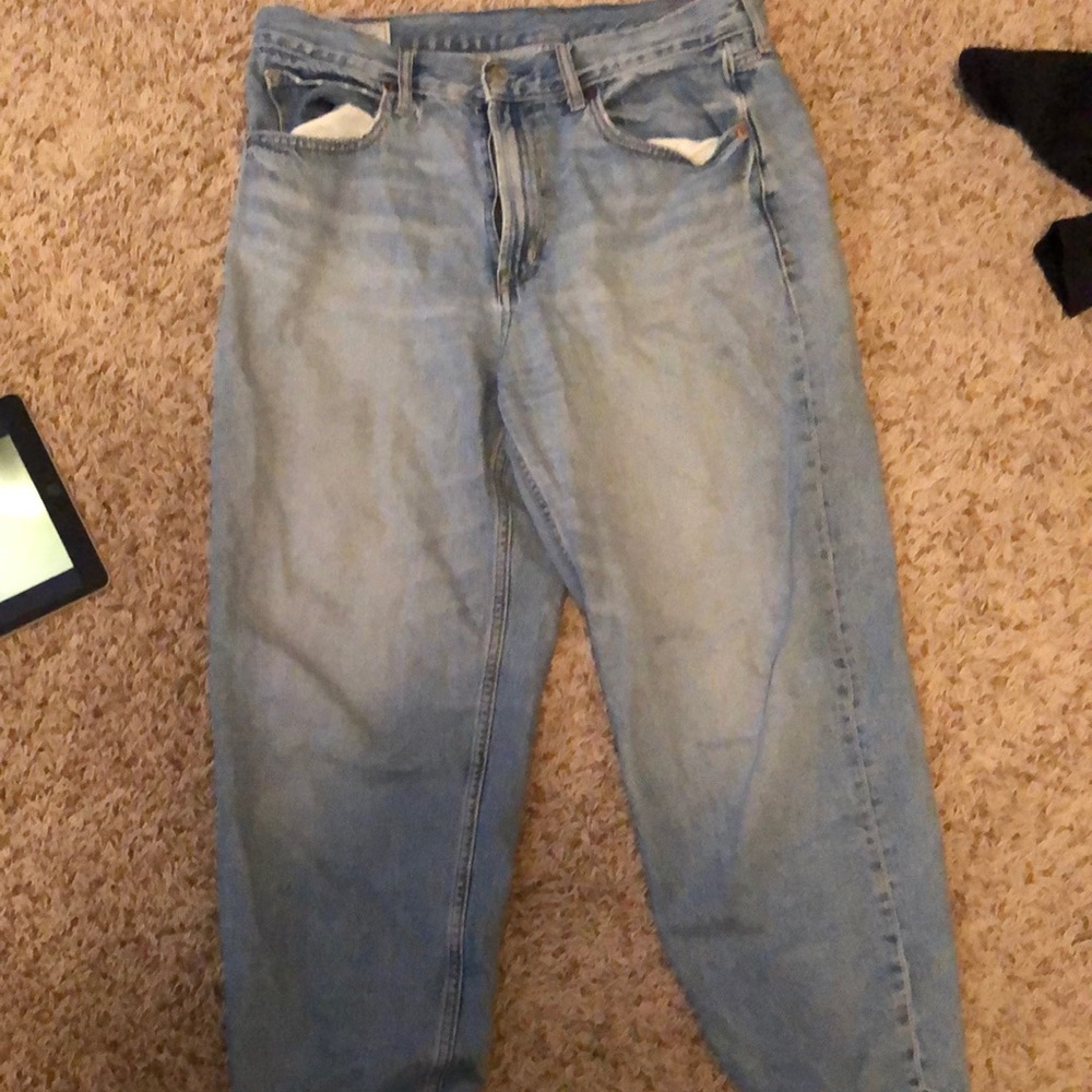 GAP Light Blue Women’s Barrel Jeans